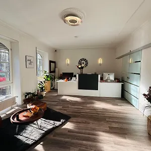 Bff Airport Messe Schlaf - Bed and breakfast