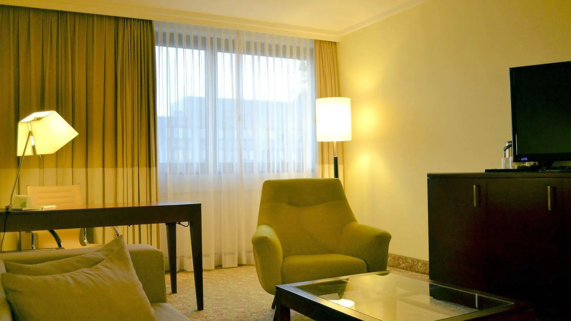 Courtyard By Marriott Duesseldorf Seestern Germany